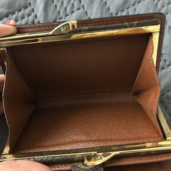Louis Vuitton wallet - Picture 4 of 9
